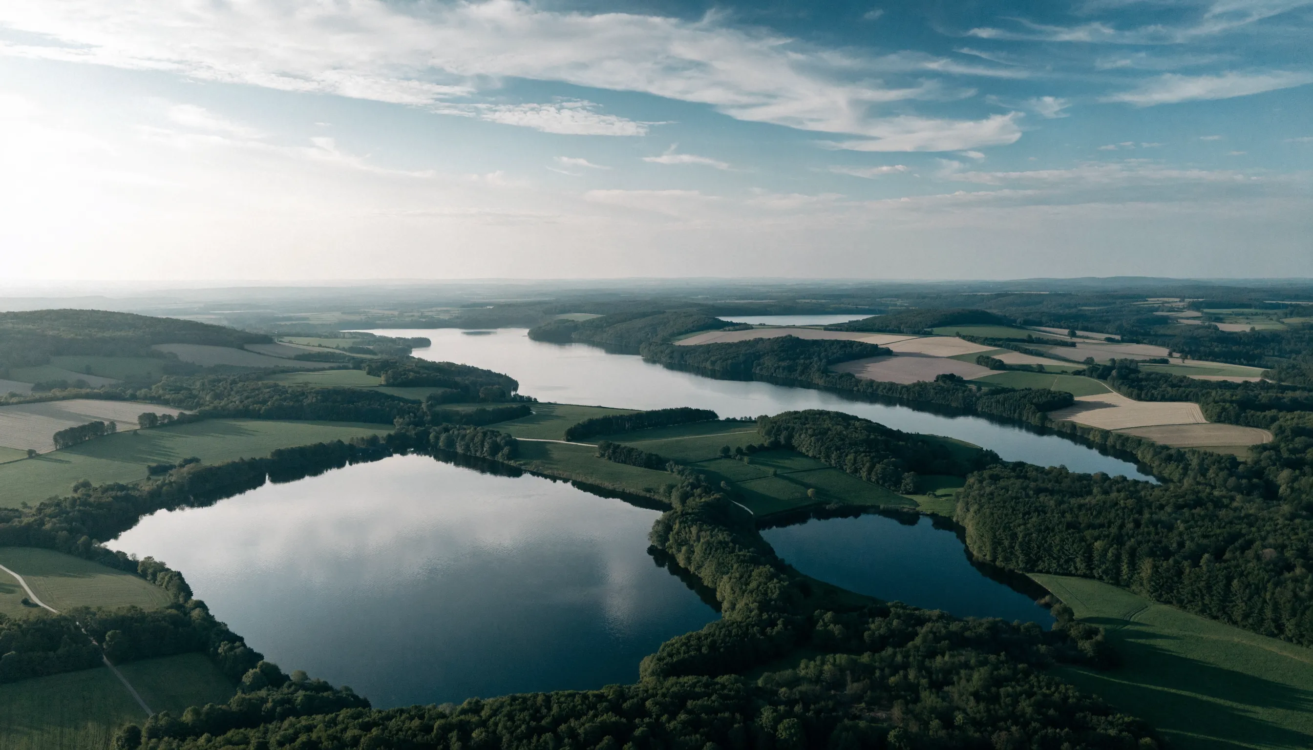 Jeziora i pola Kaszub z lotu ptaka